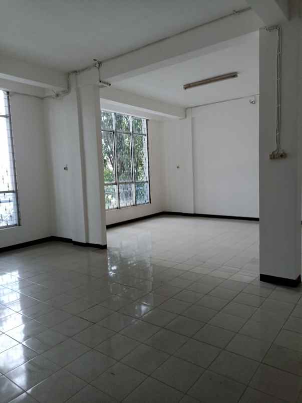 disewakan ruko gudang kantor jemursari