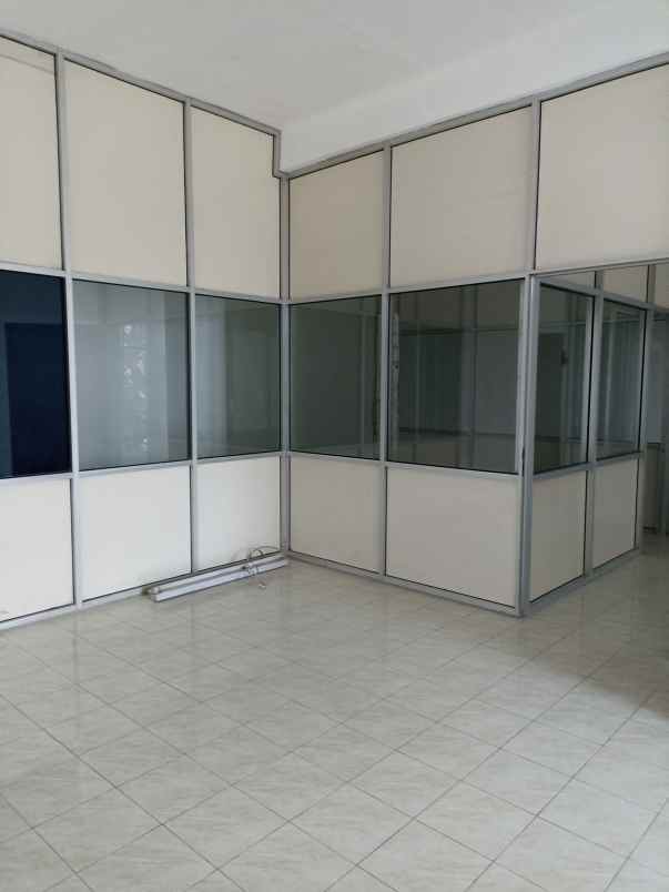 disewakan ruko gudang kantor jemursari