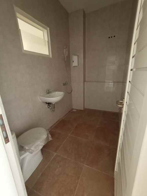 disewakan ruko gudang kantor raya dian istana