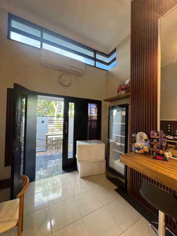 disewakan rumah babatan pantai