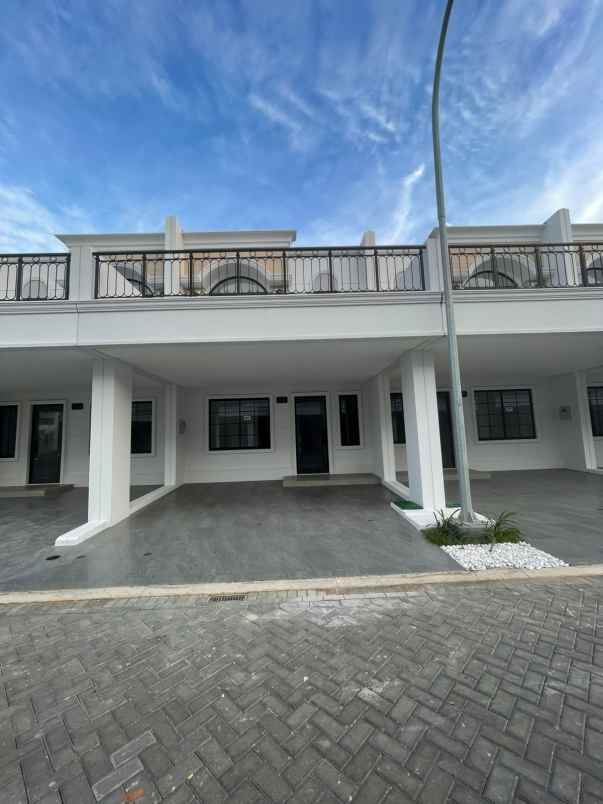 disewakan rumah bukit nirmala pik2