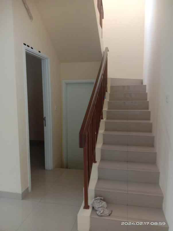 disewakan rumah cluster la seine jakarta