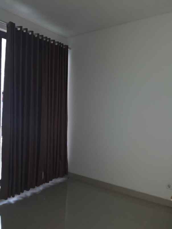 disewakan rumah cluster shinano jakarta