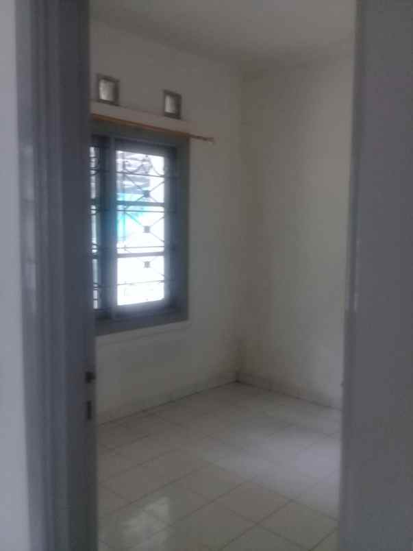 disewakan rumah cluster taman cikini