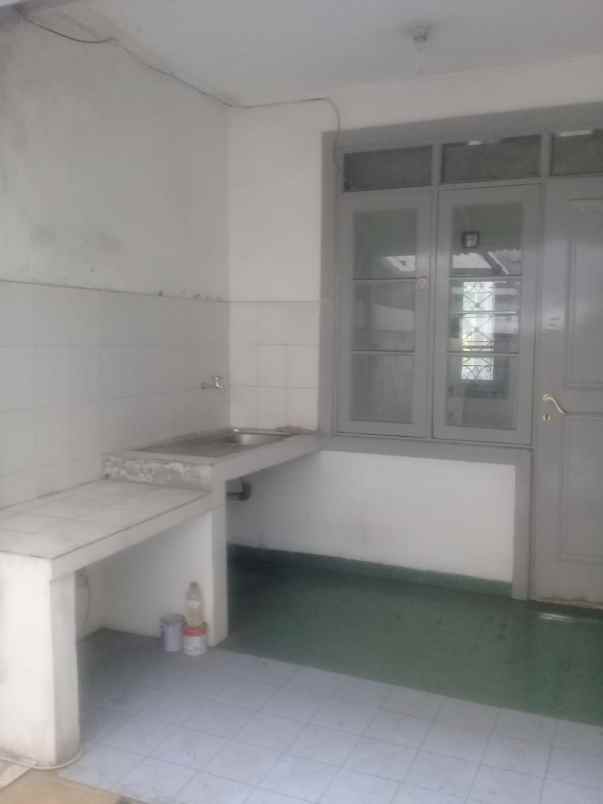 disewakan rumah cluster taman cikini