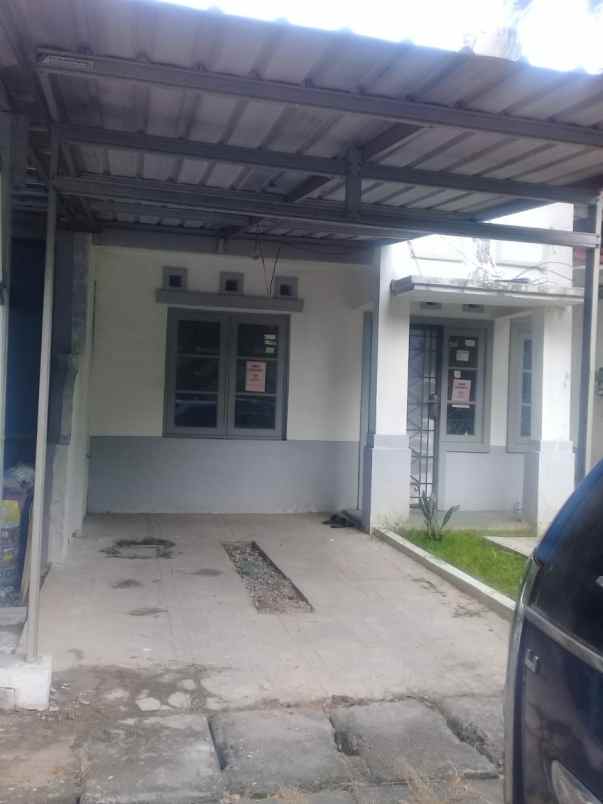 disewakan rumah cluster taman cikini