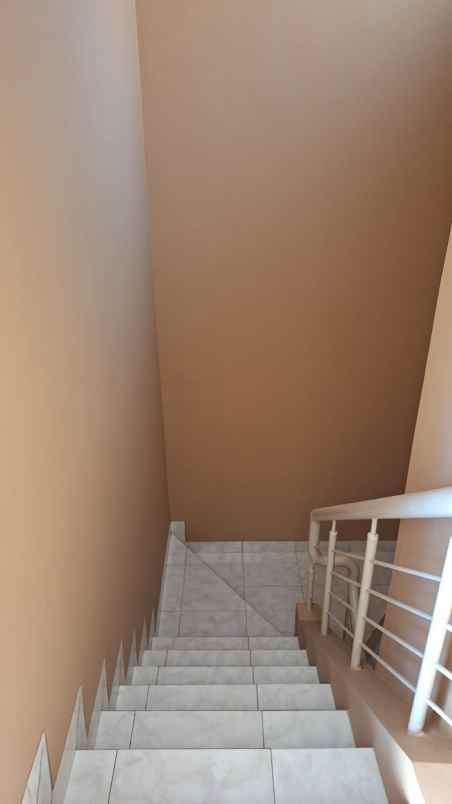 disewakan rumah cluster taman puspa