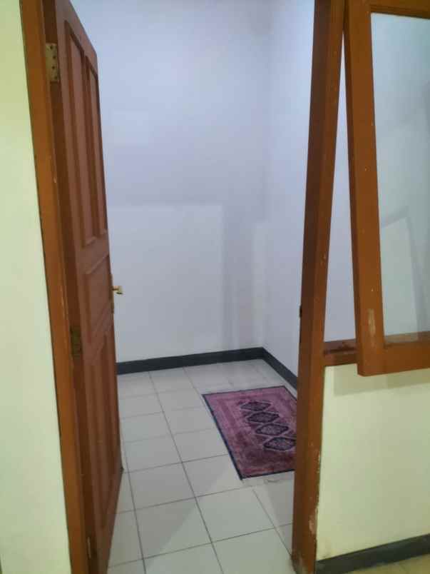 disewakan rumah cluster taman sari harapan
