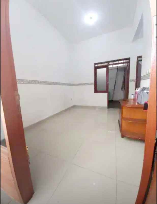 disewakan rumah di tengah kota bandung antapani murah