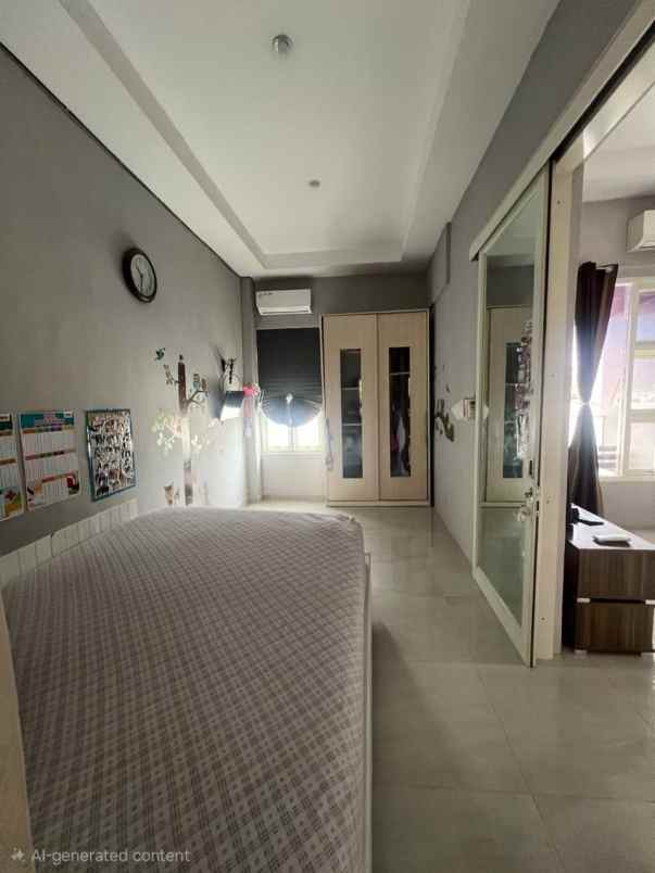 disewakan rumah dukuh kupang barat