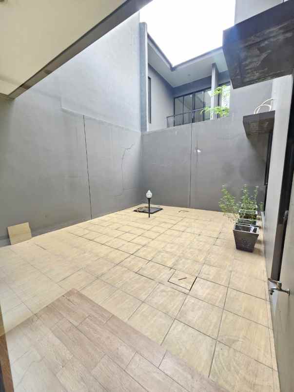 disewakan rumah eldora suvarna sutera