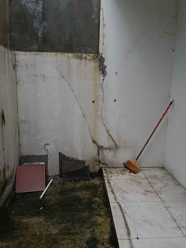 disewakan rumah imperial gading sukapura