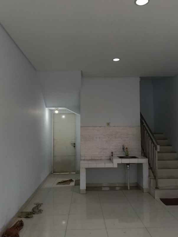 disewakan rumah imperial gading sukapura