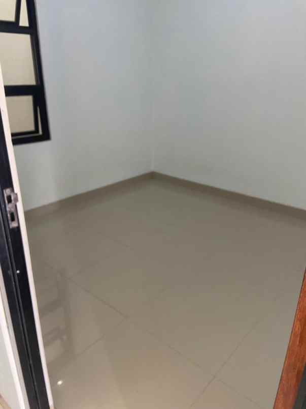 disewakan rumah jl raya pondok rajeg no 3