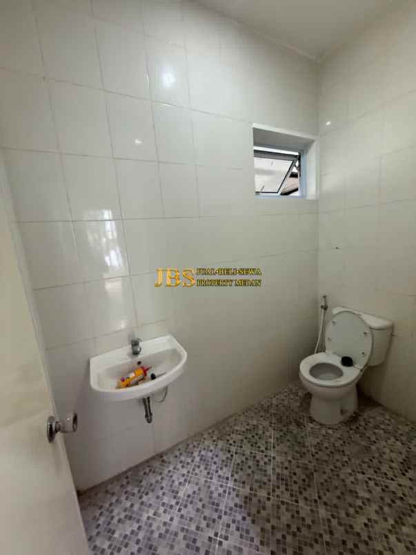 disewakan rumah komplek mutiara residence