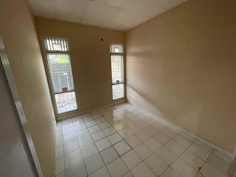 disewakan rumah metland menteng
