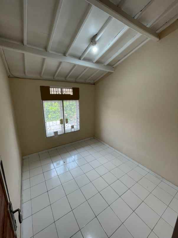 disewakan rumah metland menteng