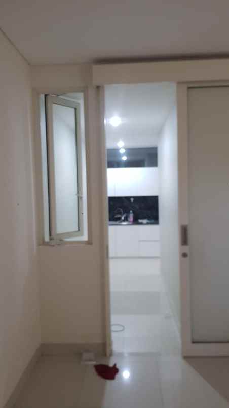 grand pakuwon 2 lantai row 6 meter lebar 6