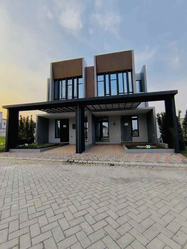 hot home surabaya barat