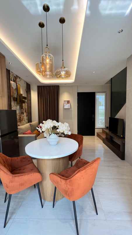 hot home surabaya barat