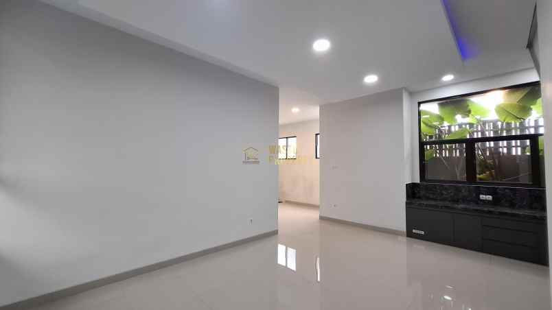 hunian mewah modern 2 lantai di kawasan elit palagan