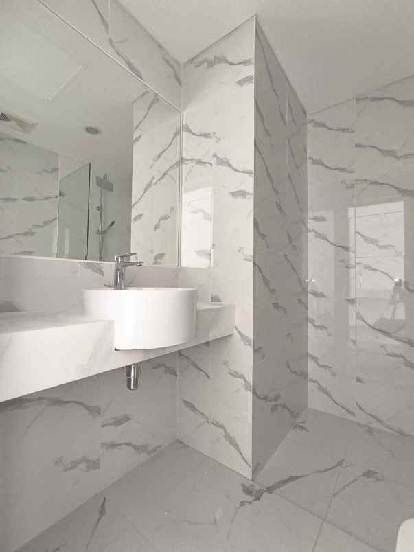 jual apartemen 88 avenue lantai 22 surabaya