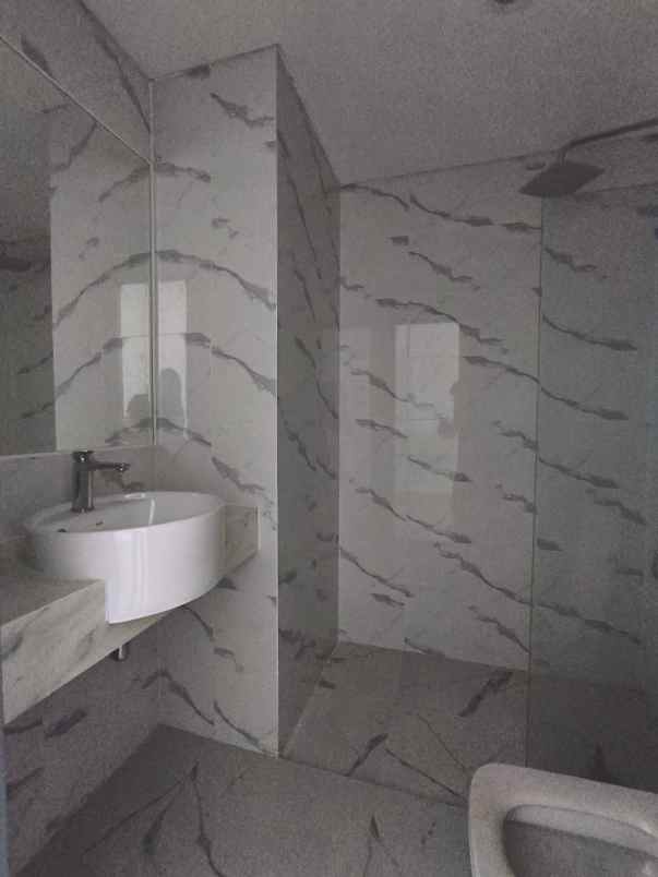 jual cepat apartemen 88 avenue lantai 12 surabaya