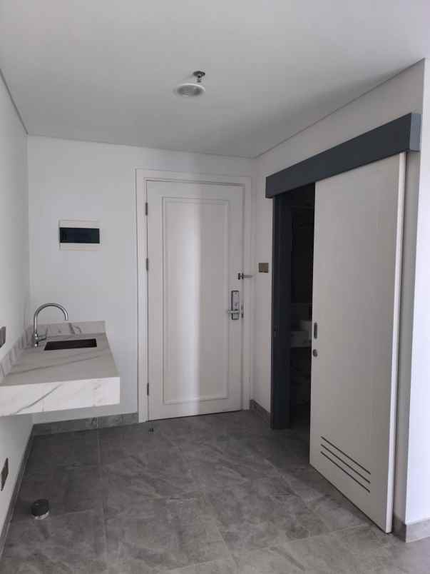 jual cepat apartemen 88 avenue lantai 12 surabaya