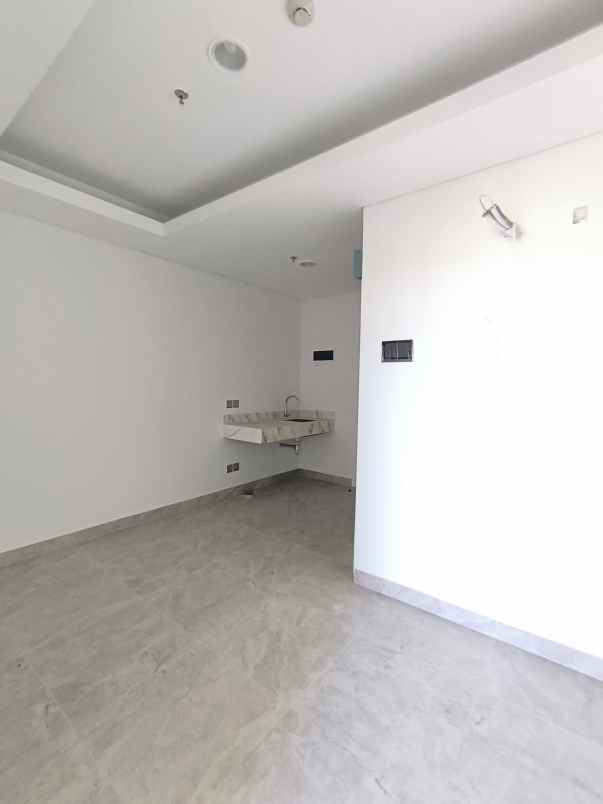 jual cepat apartemen 88 avenue lantai 12 surabaya