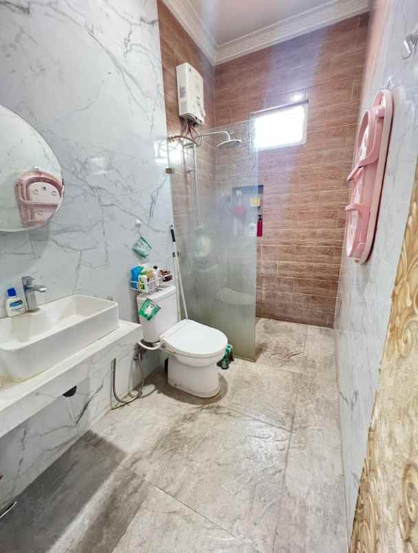 jual cepat rumah cluster di karawaci semi furnished