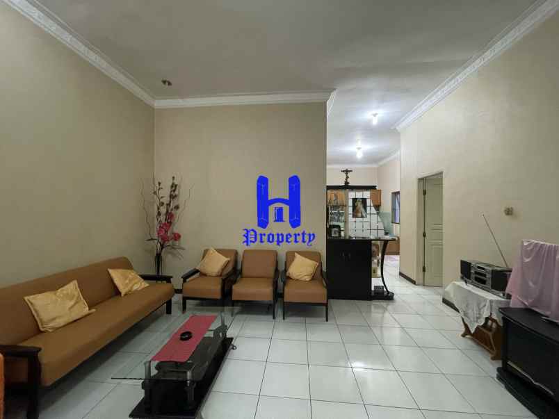 jual rumah di komplek cemara hijau jalan metal medan