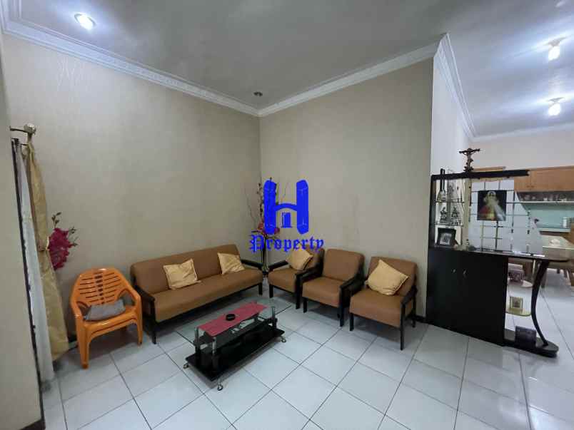 jual rumah di komplek cemara hijau jalan metal medan