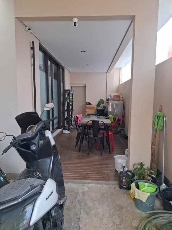 jual rumah komplek di vila dago benda baru