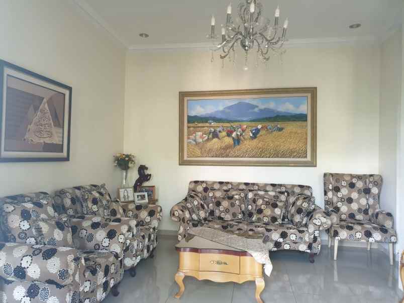 jual rumah mewah luas area villa puncak tidar malang