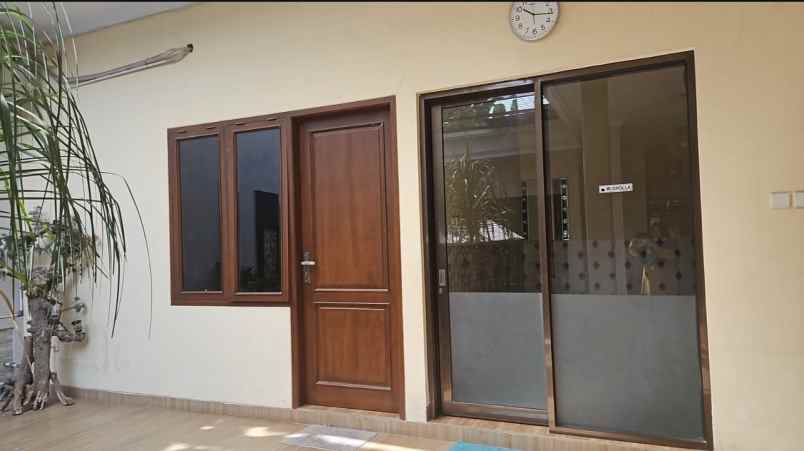 jual rumah mewah siap huni di jalan gununglaya cirebon
