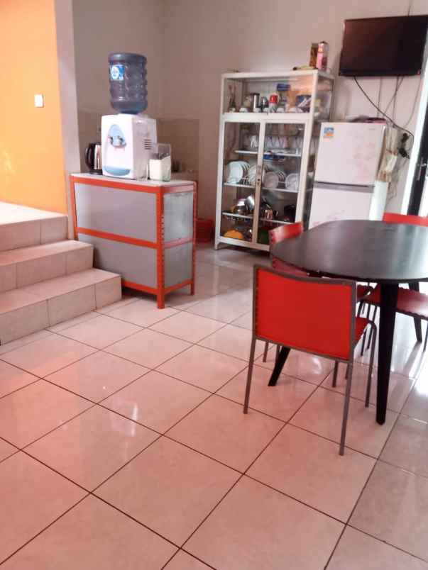 kos furnished di foresta naturalle bsd