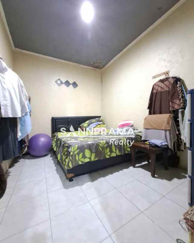 rumah 1 lt tanah 107 di tanah baru depok rinatin