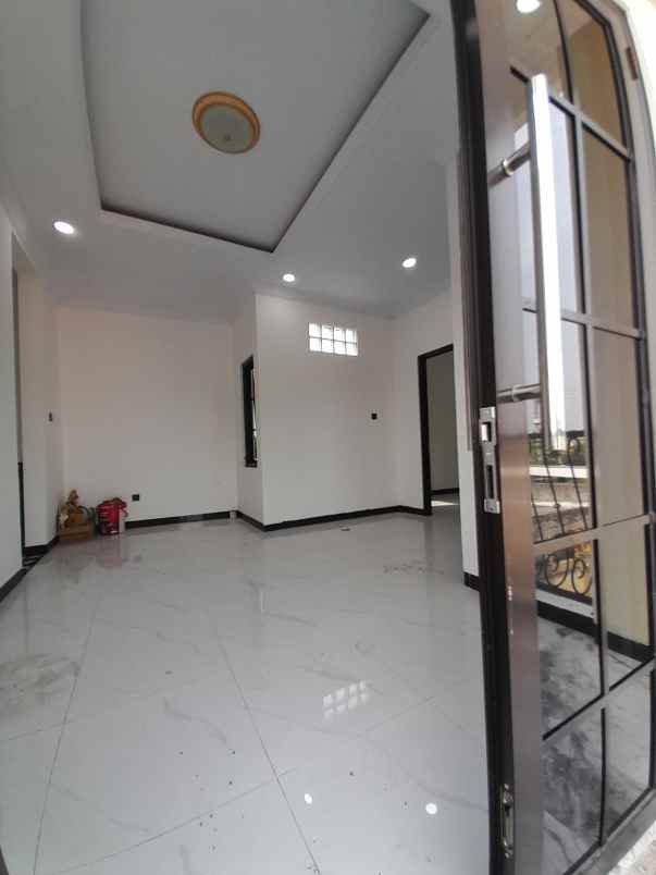 rumah 2 lantai at pancoran mas depok