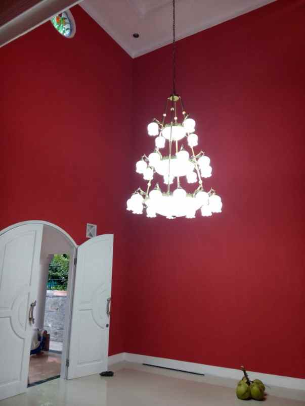 rumah 2 lantai kokoh rapi dan lias dijatiwaringin