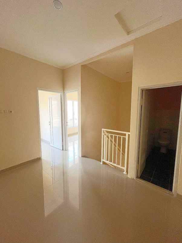 rumah 2 lantai murah di kramatdjati