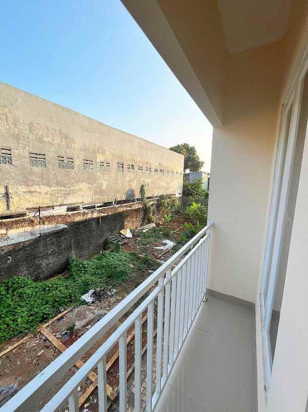 rumah 2 lantai murah di kramatdjati