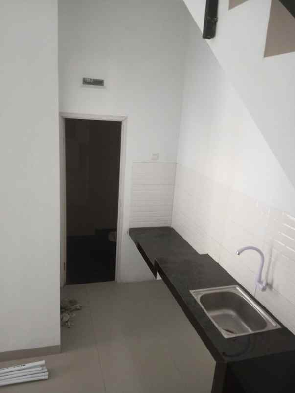 rumah 2 lantai paling murah di ciganjur jagakarsa