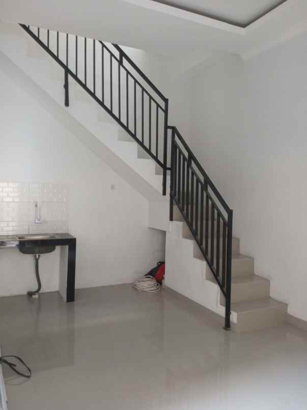 rumah 2 lantai paling murah di ciganjur jagakarsa