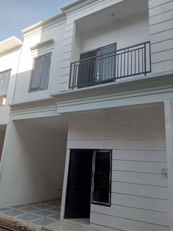 rumah 2 lantai paling murah di ciganjur jagakarsa