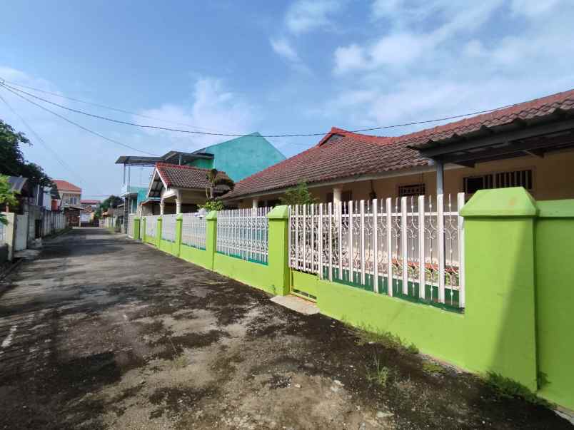 rumah 3 unit utama paviliun kost
