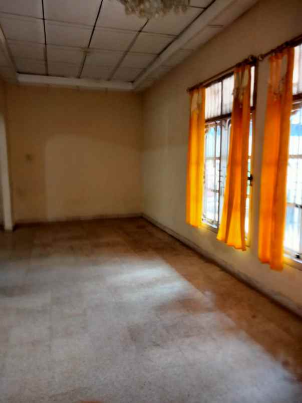 rumah 3 unit utama paviliun kost