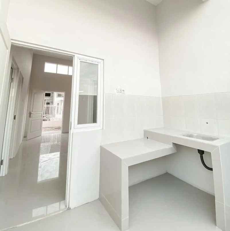 rumah alana regency tambak oso