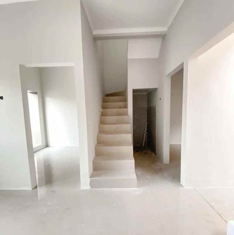 rumah alana regency tambak oso