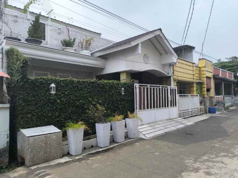 rumah bagus siap huni seroja harapan jaya bekasi utara