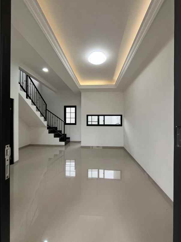 rumah baru american classic best view lokasi batu